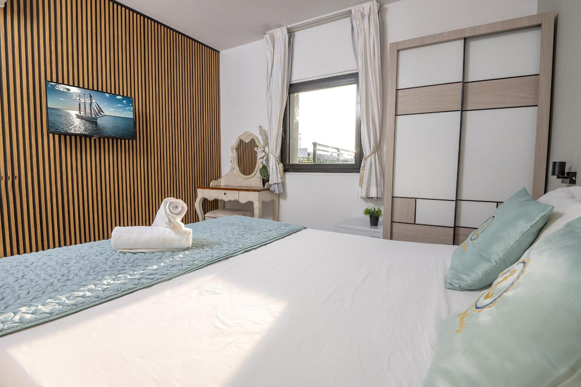 Appartamento Luxurious Penthouse In Tel Aviv With Pool Esterno foto
